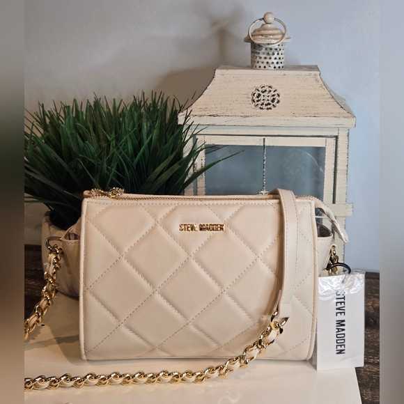 Steve Madden Handbags - ✨ NWT Steve Madden Blexi Quilted Crossbody – Cream & Gold (Rare/Sold Out)